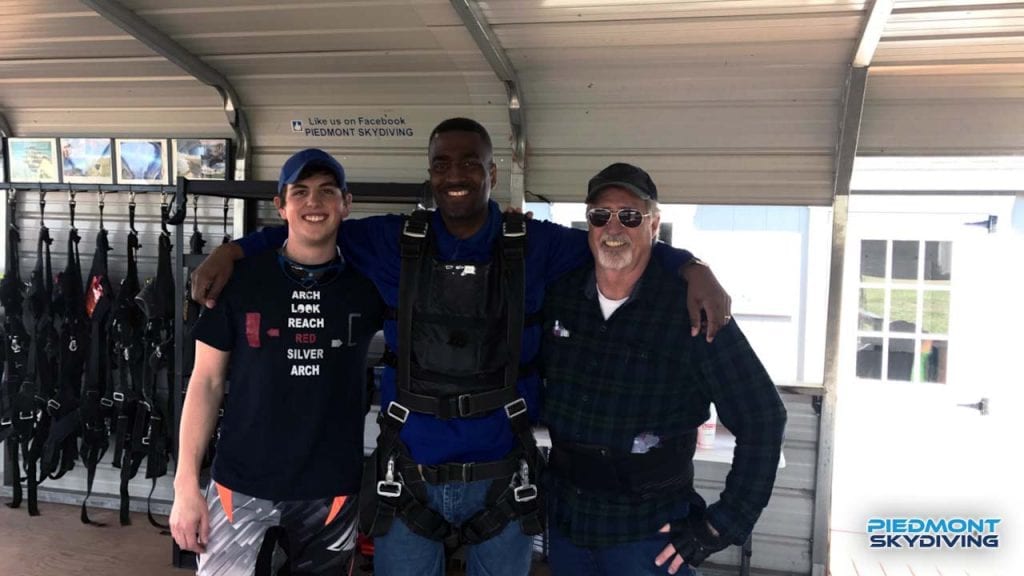 Tandem Skydivers who meet the Skydiving Requirements at Piedmont Skydiving